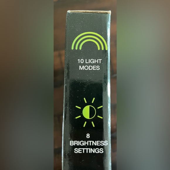 BNIB》Bauhn ☆ Color Changing LED Ring Light with Tripod and Remote - Picture 4 of 4